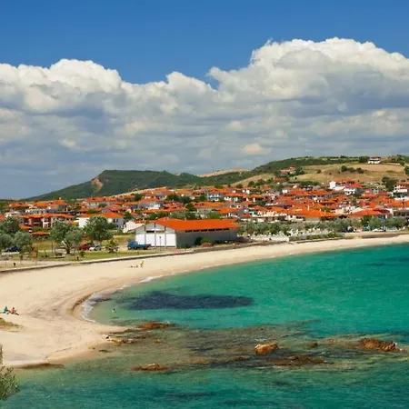 Sunny Retreat - Seaside Romantic Escape * Nea Roda