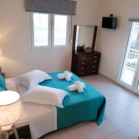Apartmán Sunny Retreat - Seaside Romantic Escape